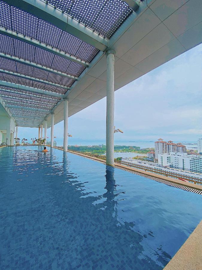 Straits Suite By C Homestay Malacca Exterior photo